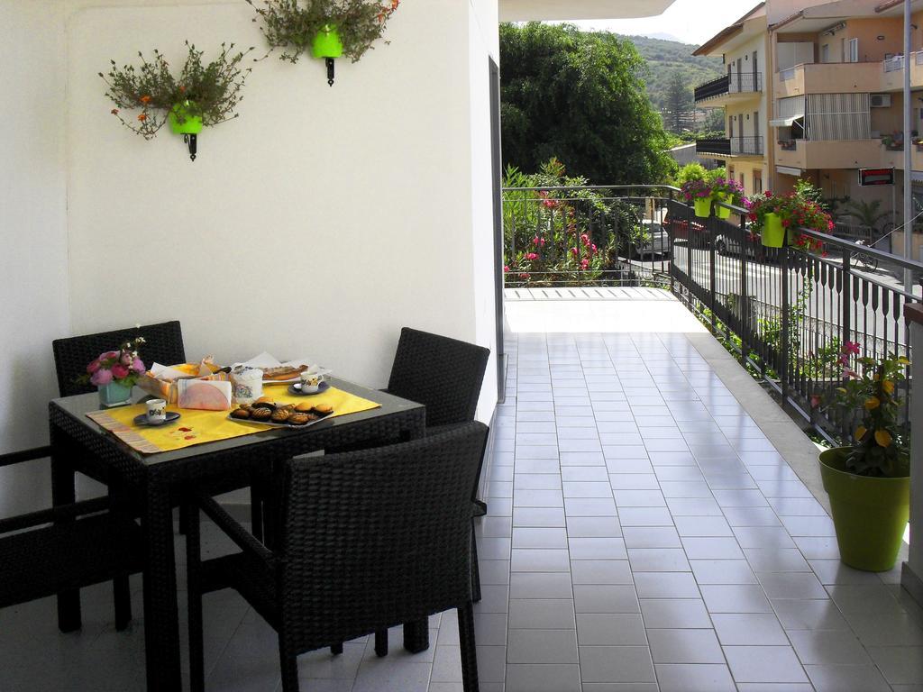 Casa Vacanze Milosa Terme Vigliatore Habitación foto
